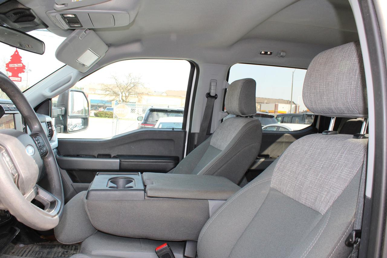 2024 Ford SUPER DUTY F-250 SRW XLT Photo