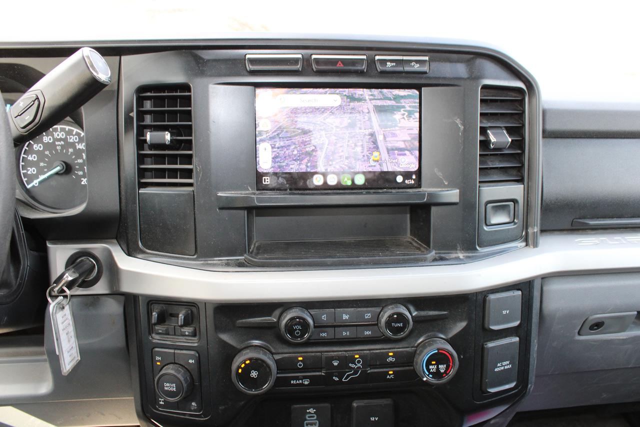 2024 Ford SUPER DUTY F-250 SRW XLT Photo