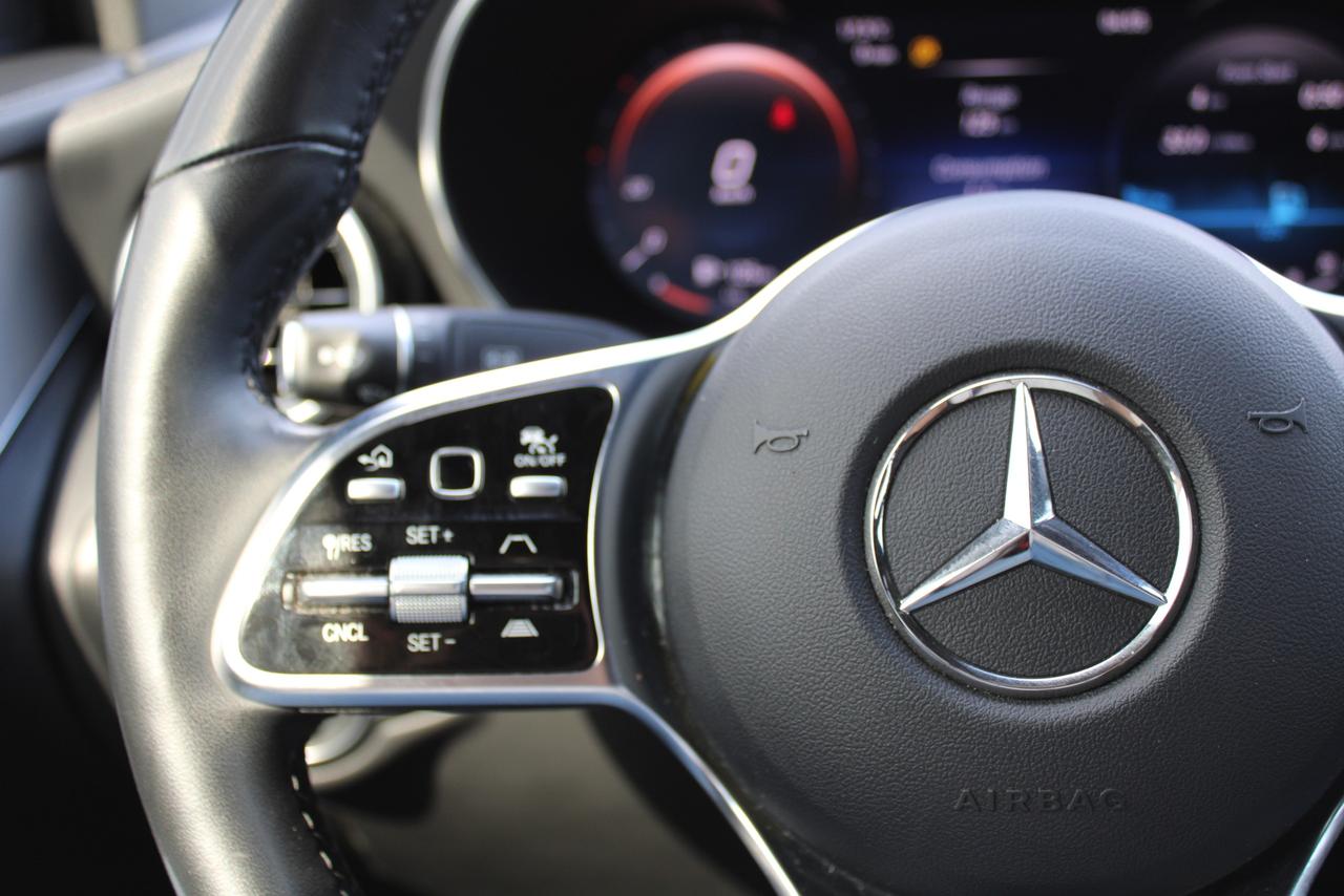 2023 Mercedes-Benz GLC-Class GLC 300 4MATIC Coupe Photo