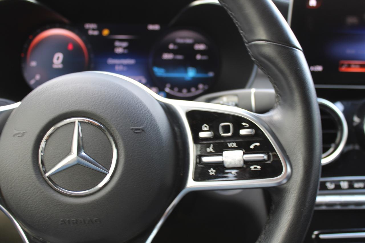 2023 Mercedes-Benz GLC-Class GLC 300 4MATIC Coupe Photo