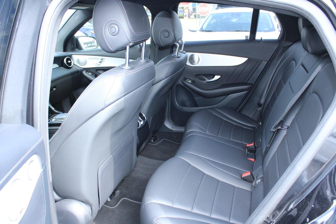 2023 Mercedes-Benz GLC-Class GLC 300 4MATIC Coupe Photo