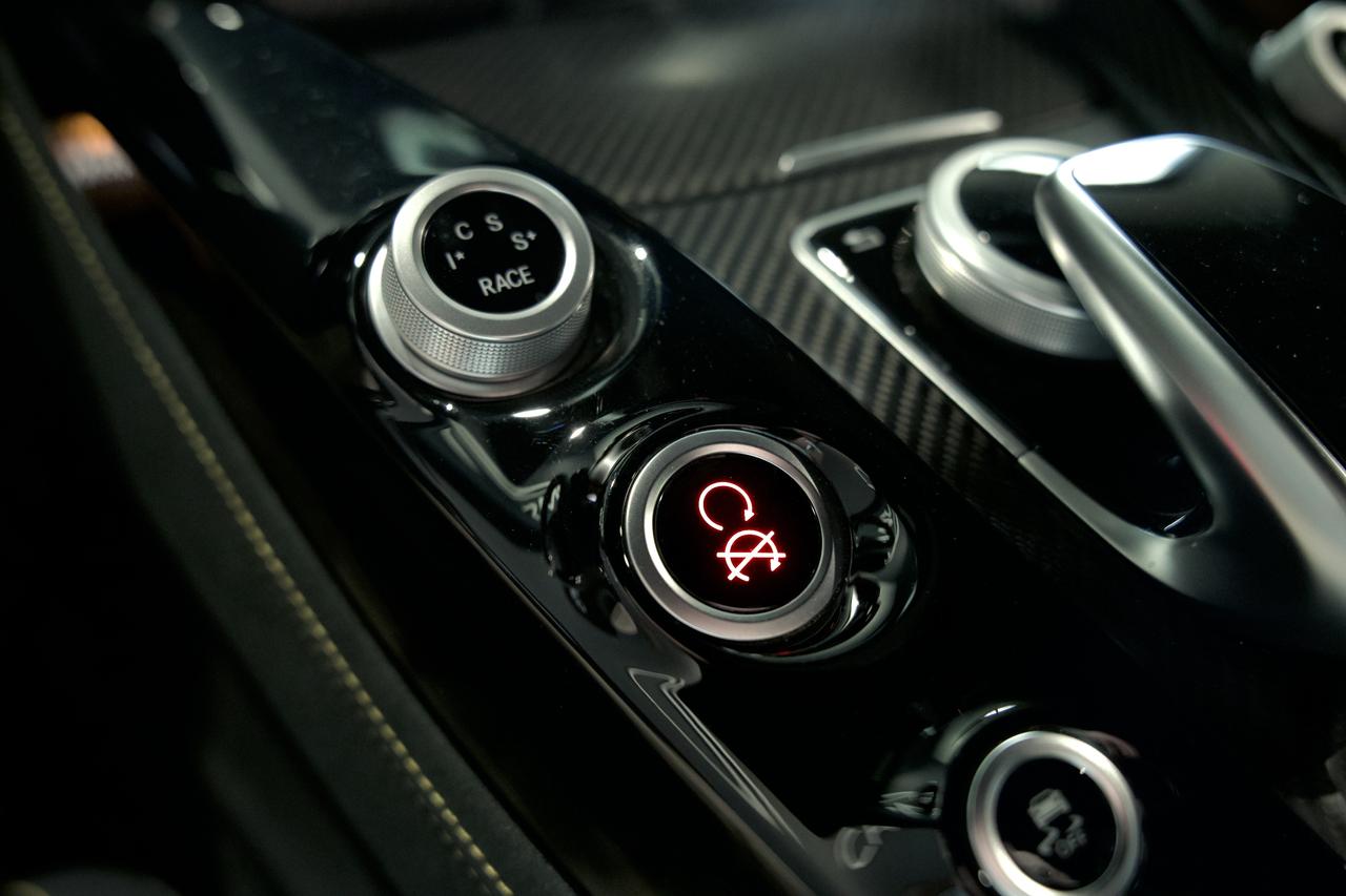 2018 Mercedes-Benz AMG GT AMG GT R Photo