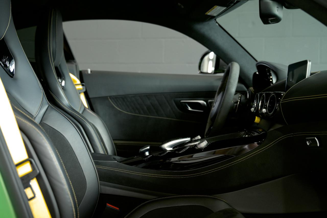 2018 Mercedes-Benz AMG GT AMG GT R Photo