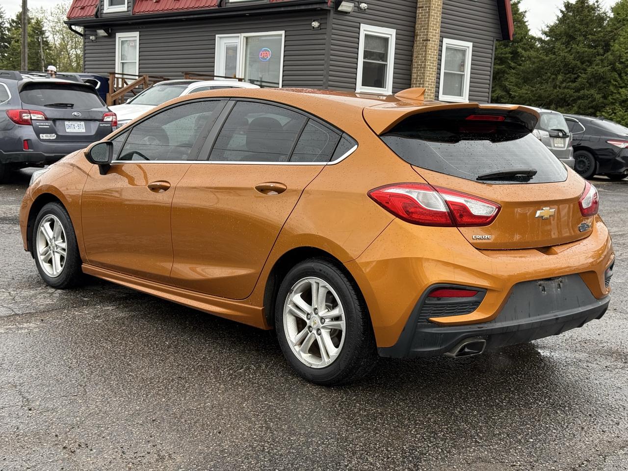 2017 Chevrolet Cruze LT Photo