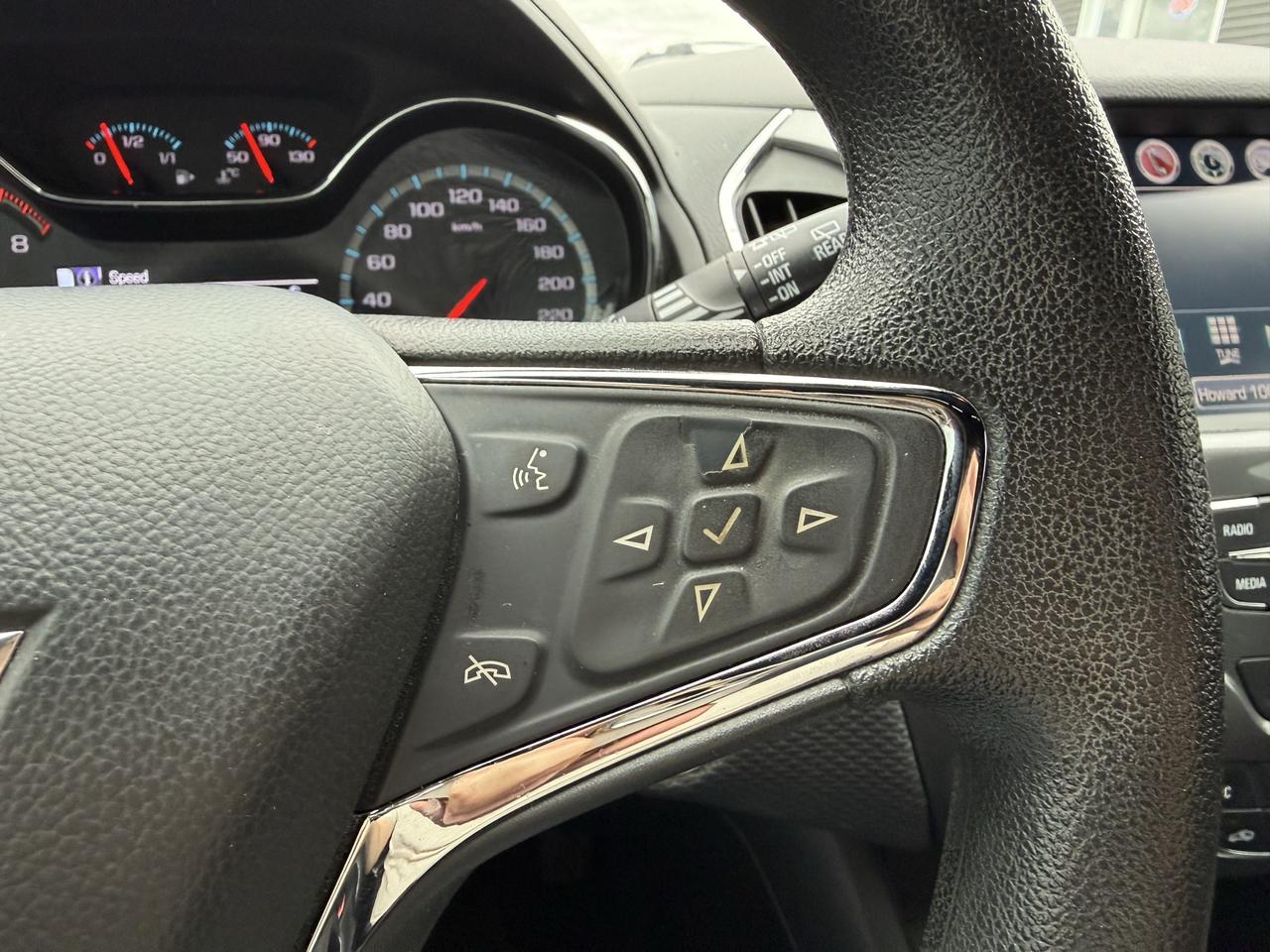 2017 Chevrolet Cruze LT Photo