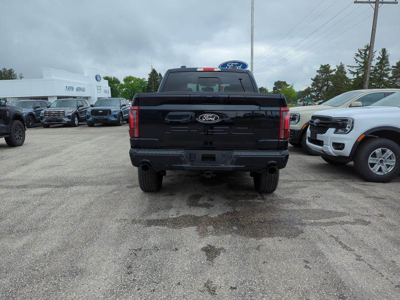2026 Ford F-150 Lariat SuperCrew 501A 4x4 Photo4