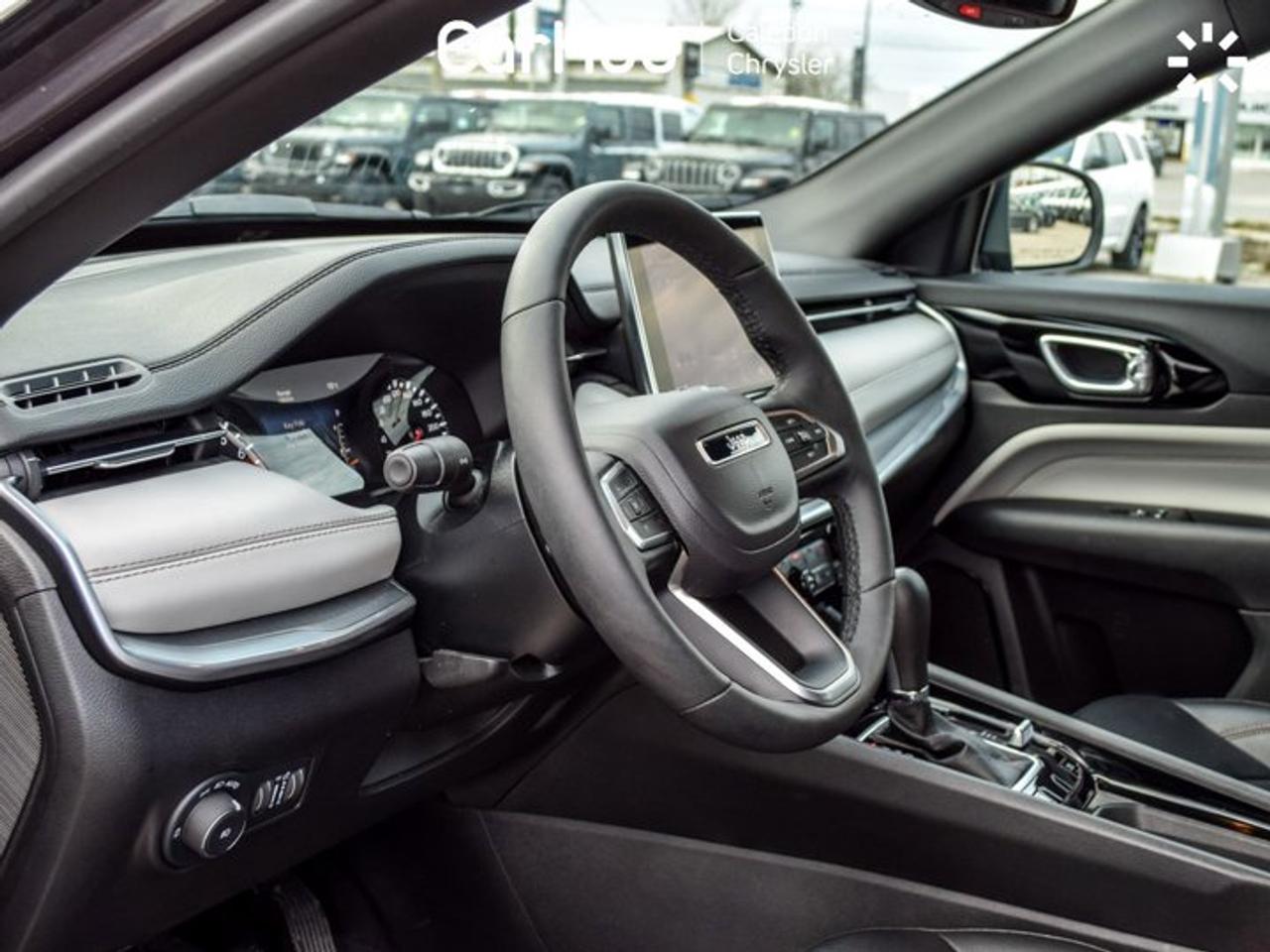 2024 Jeep Compass LIMITED Photo