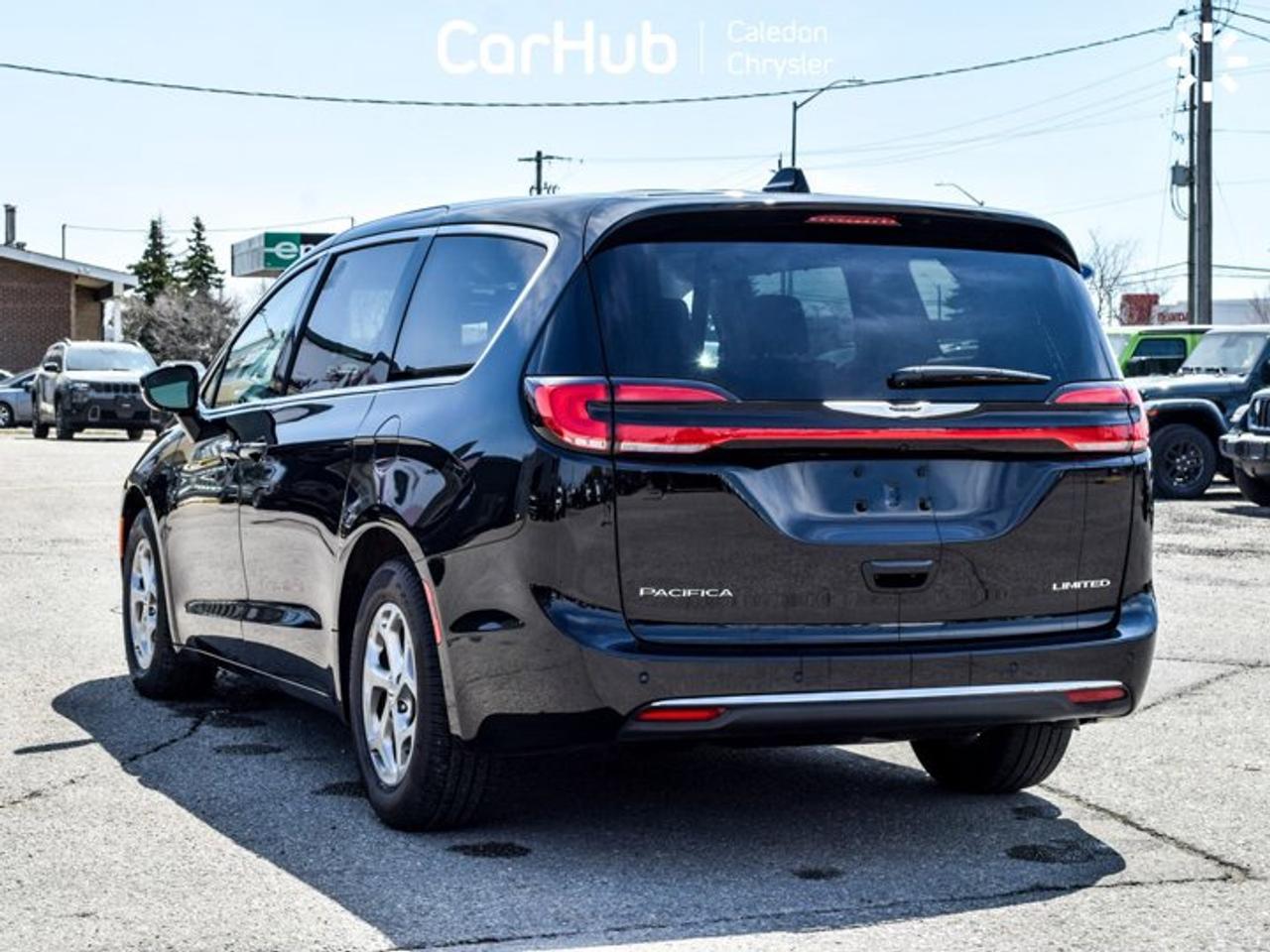 2024 Chrysler Pacifica Limited Photo