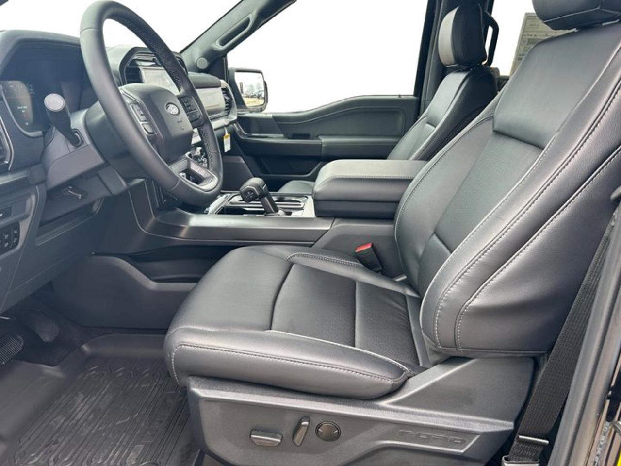 13977735.809615541
