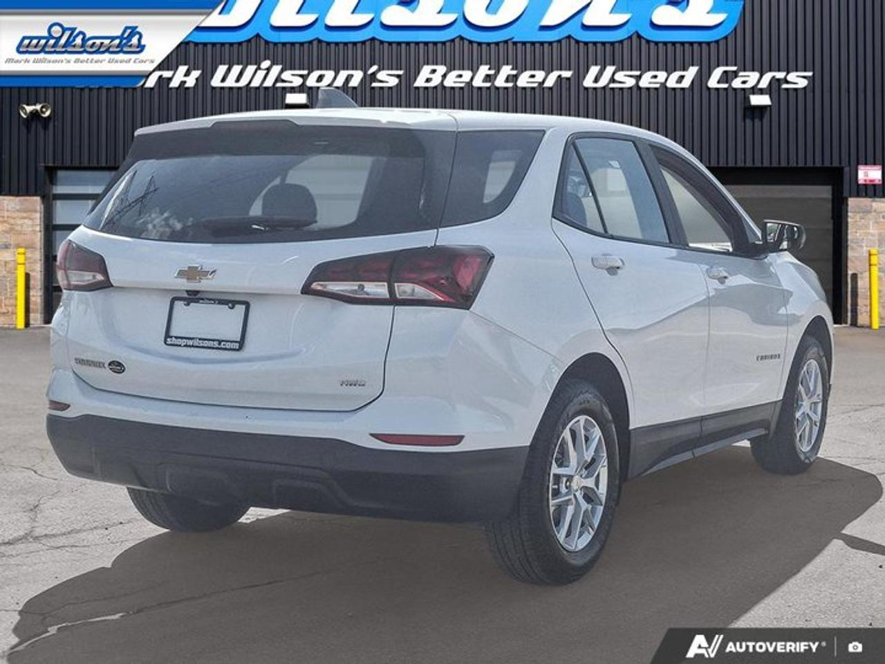 2022 Chevrolet Equinox LS AWD | Power Seat | Heated Seats | CarPlay + Android | Rear Camera | and More ! Photo4