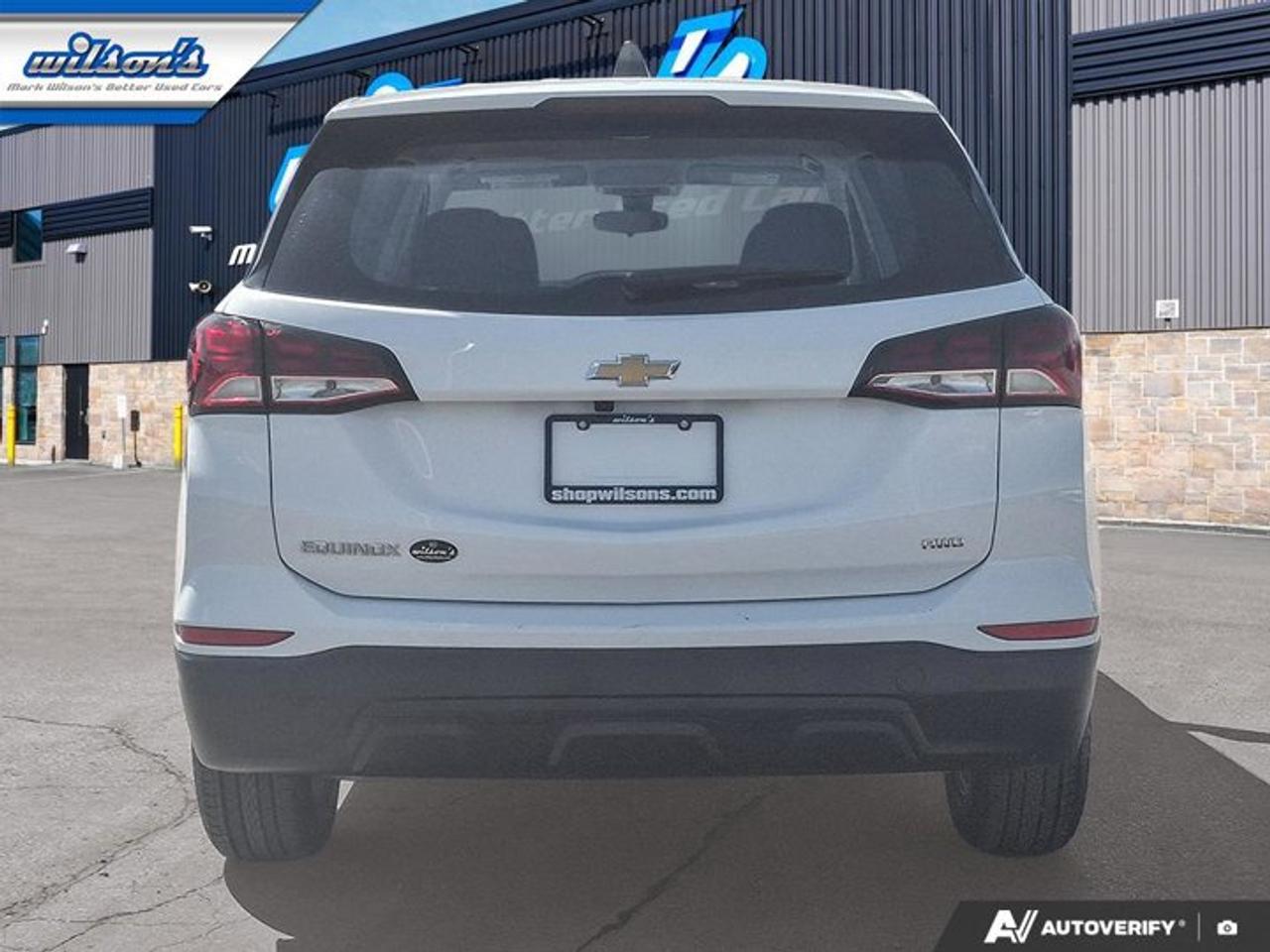 2022 Chevrolet Equinox LS AWD | Power Seat | Heated Seats | CarPlay + Android | Rear Camera | and More ! Photo3