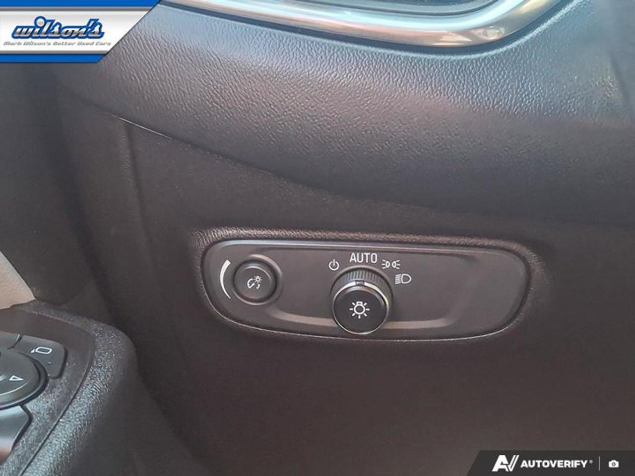 2022 Chevrolet Equinox LS AWD | Power Seat | Heated Seats | CarPlay + Android | Rear Camera | and More ! Photo