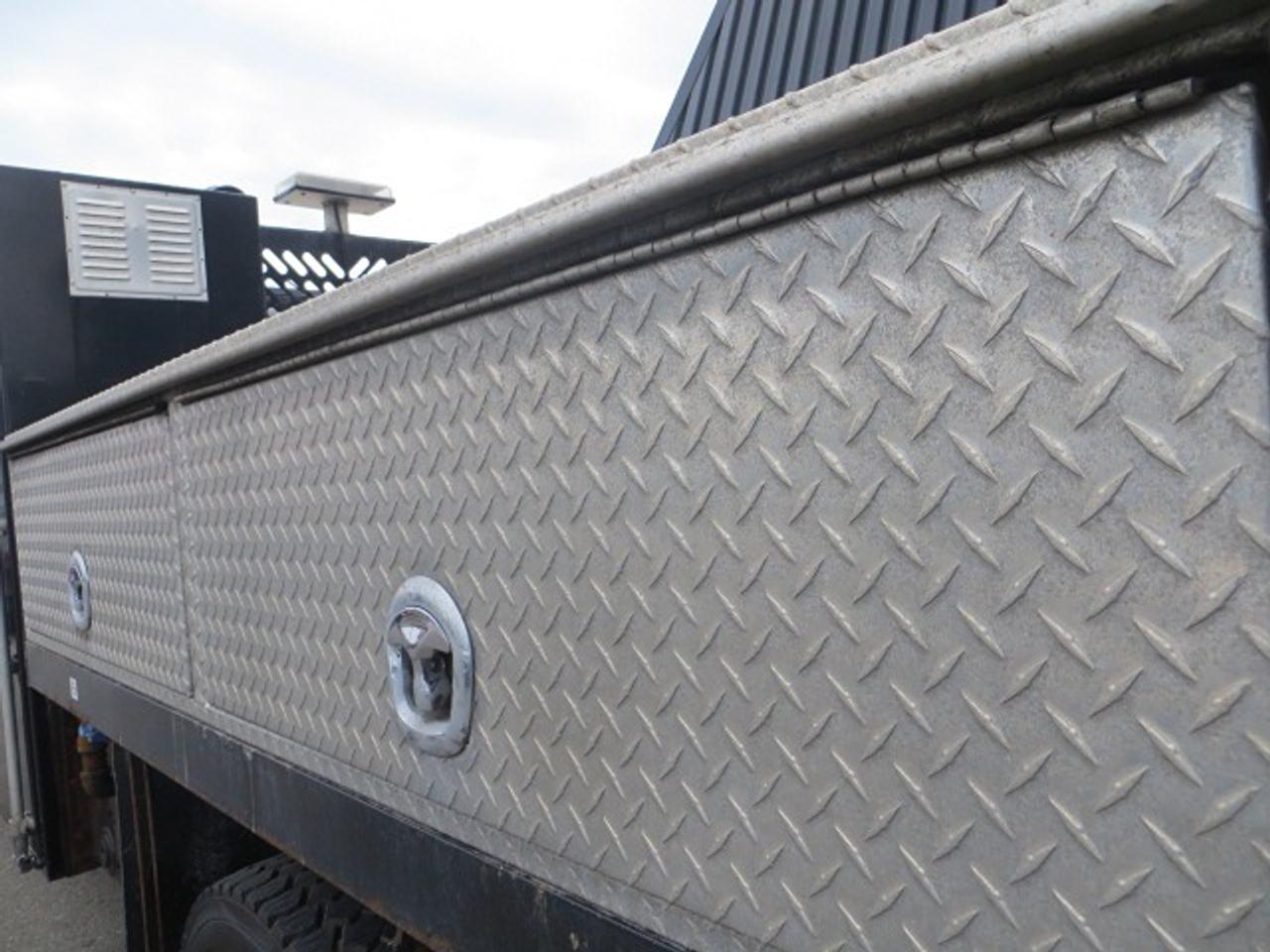 2016 Ford SUPER DUTY F-550 DRW Certified, Diesel, 4X4, Only 81k, CREW, DUALLY Photo