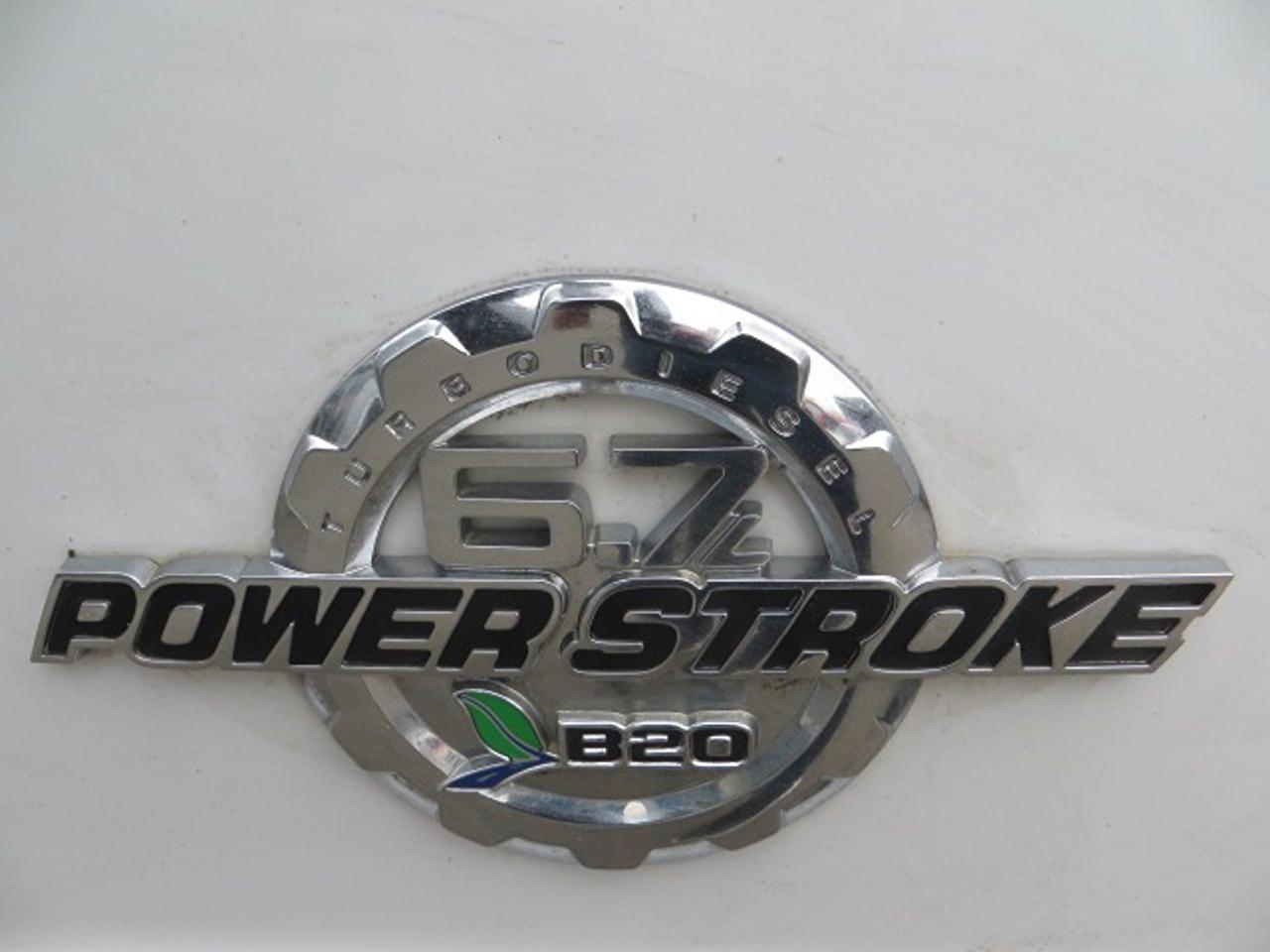 2016 Ford SUPER DUTY F-550 DRW Certified, Diesel, 4X4, Only 81k, CREW, DUALLY Photo