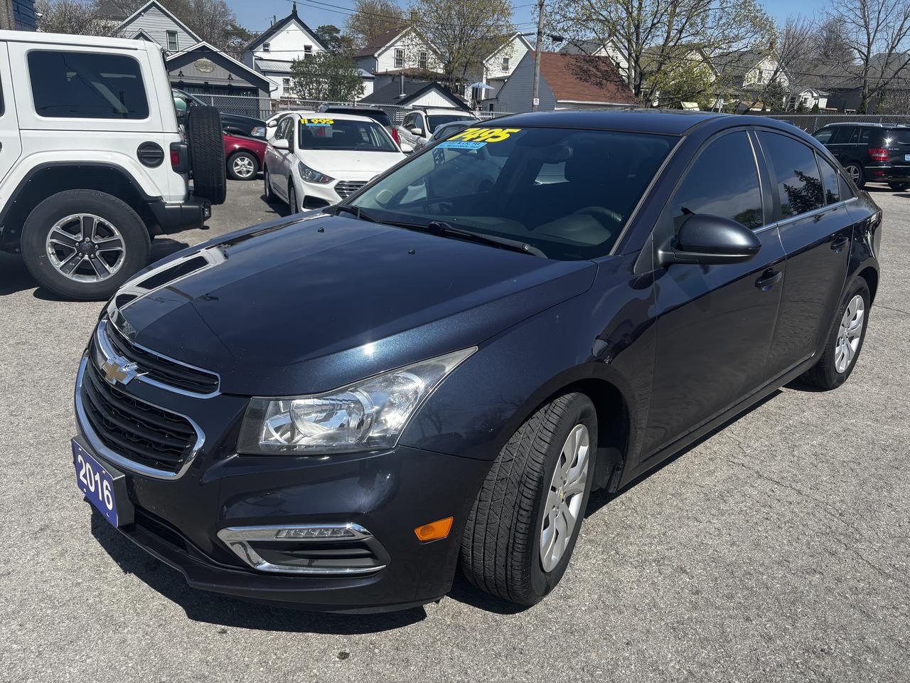 2016 Chevrolet Cruze LT, Back-Up-Camera, Keyless, Bluetooth Photo2