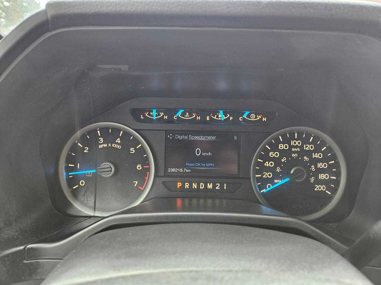 2016 Ford F-150 4WD SUPERCREW 145" XLT Photo