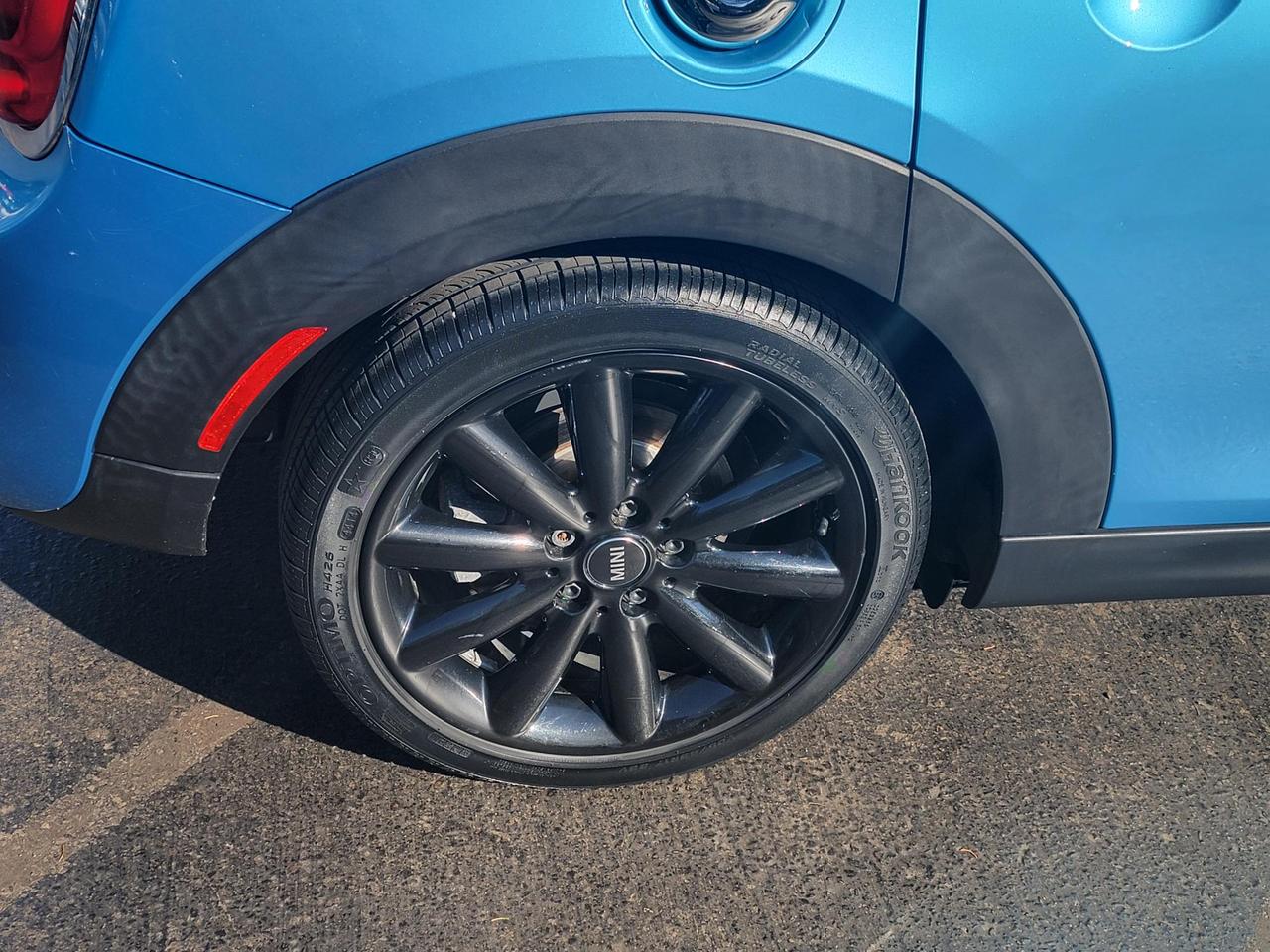 2015 MINI Cooper 5dr HB S - Photo #6