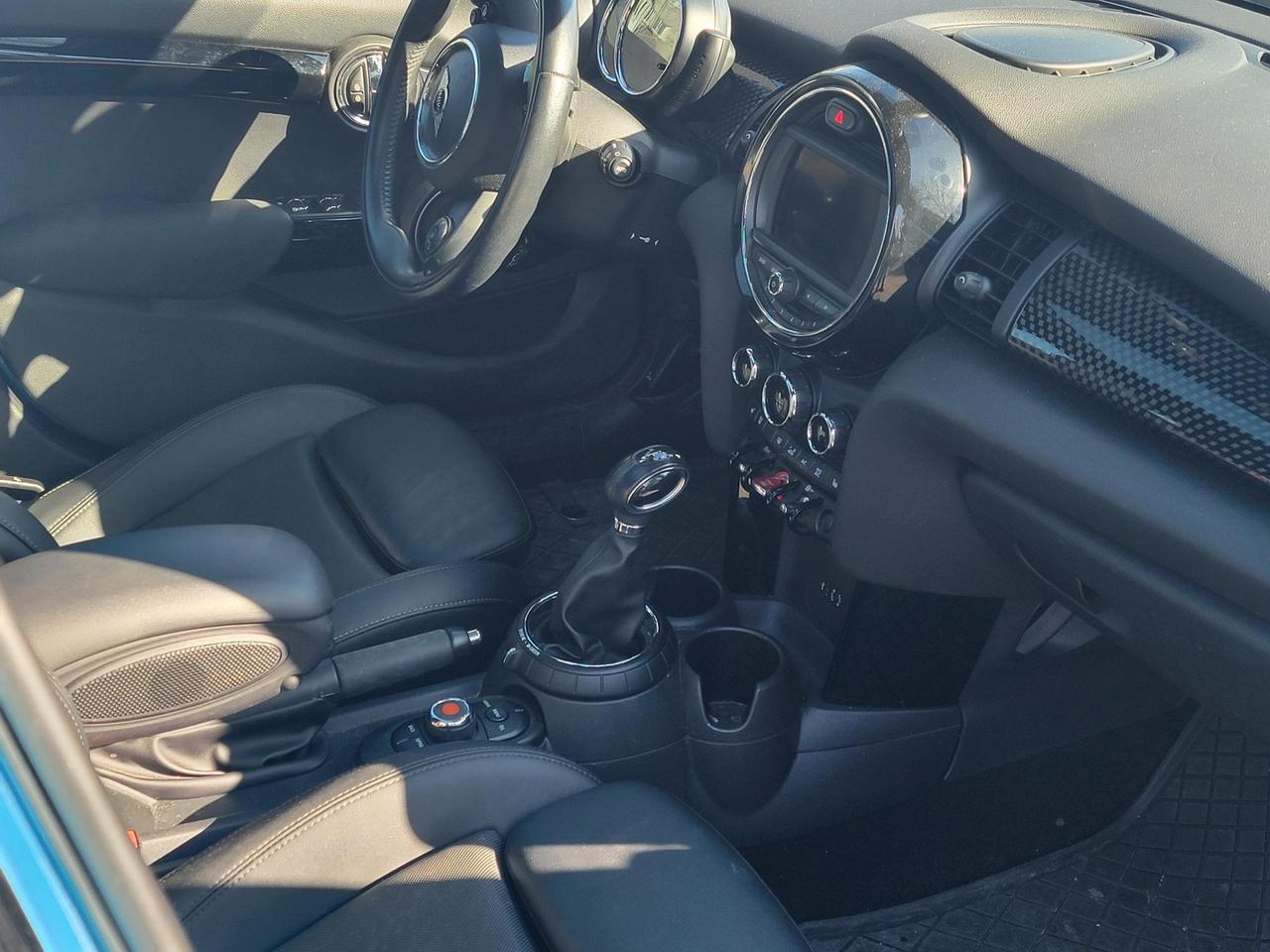 2015 MINI Cooper 5dr HB S Photo