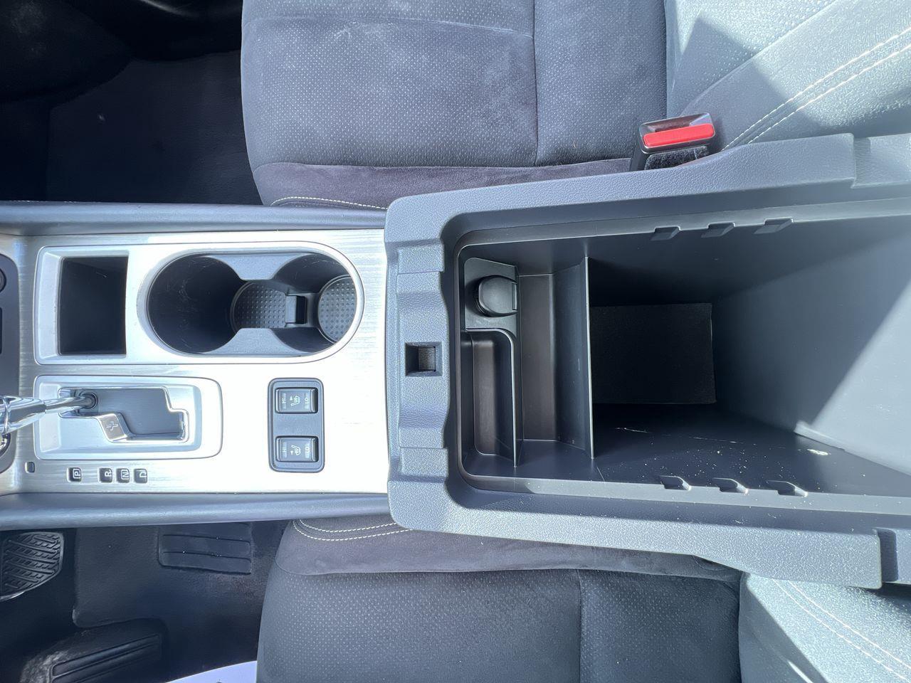 2018 Nissan Murano SV AWD, MOONROOF, HEATED SEATS, SIRIUS XM, BACK UP CAM, NAV, POWER LIFTGATE!! Photo