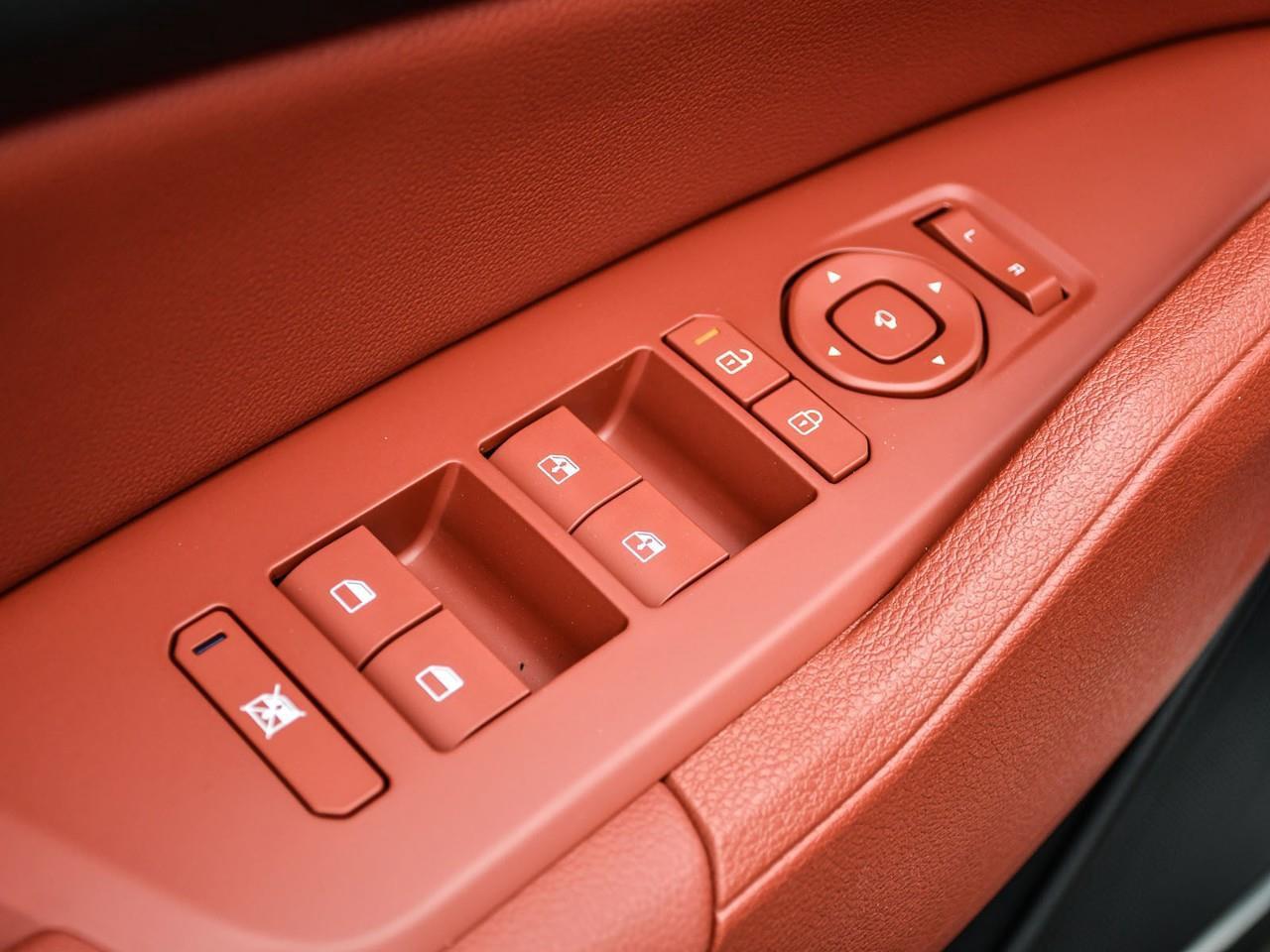 2026 Kia Sportage EX Premium w/Red Interior 2026 Kia Sportage – EX Premium Photo