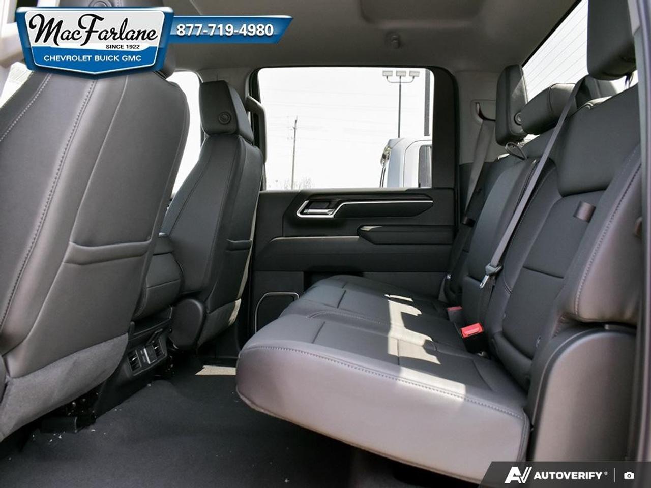 2026 GMC Sierra 2500 HD Crew Cab Standard Box 4-Wheel Drive SLT Photo