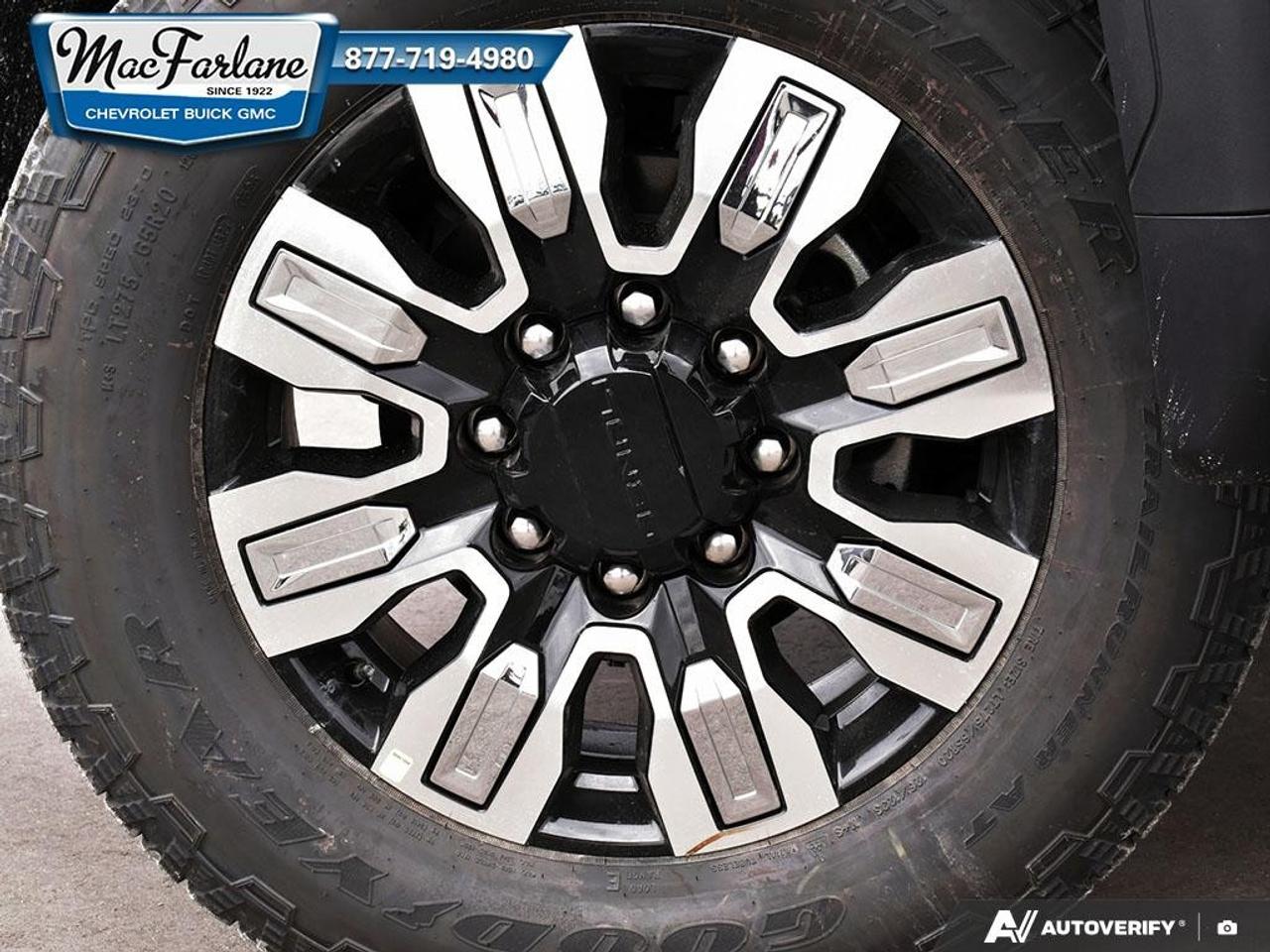 2026 GMC Sierra 3500 HD 4WD Crew Cab Standard Box Denali Photo