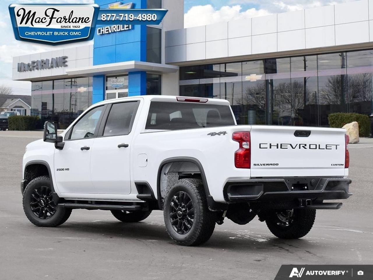 2026 Chevrolet Silverado 2500 HD 4WD Crew Cab Standard Box Custom Photo3