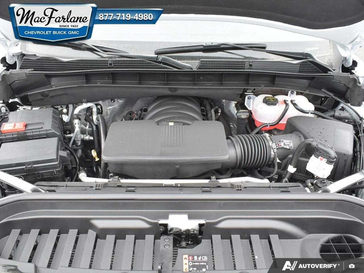 2026 GMC Sierra 1500 Crew Cab Short Box 4-Wheel Drive SLT Photo