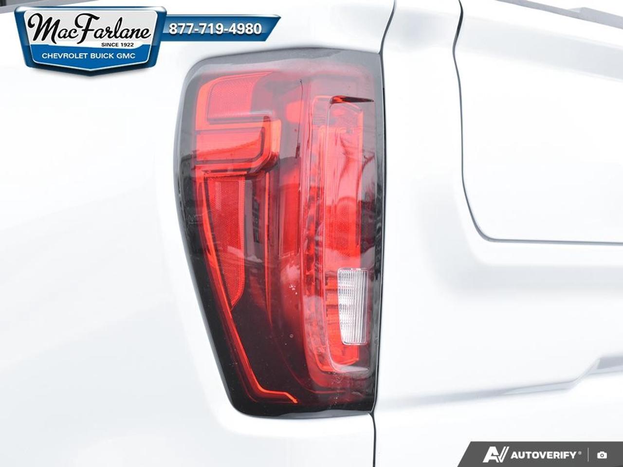 2026 GMC Sierra 1500 Crew Cab Short Box 4-Wheel Drive SLT Photo