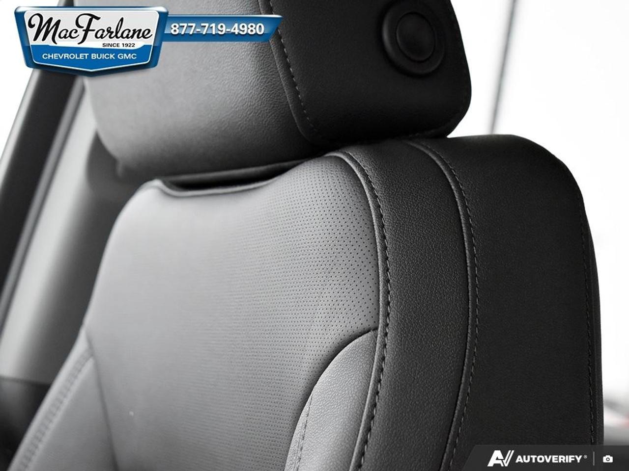 2026 GMC Sierra 1500 Crew Cab Short Box 4-Wheel Drive SLT Photo