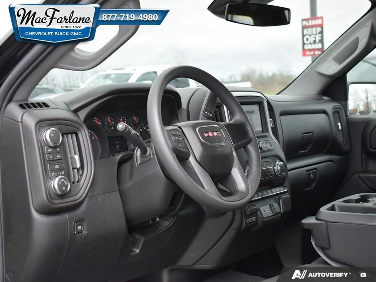 2026 GMC Sierra 1500 Crew Cab Short Box 4-Wheel Drive Pro Photo