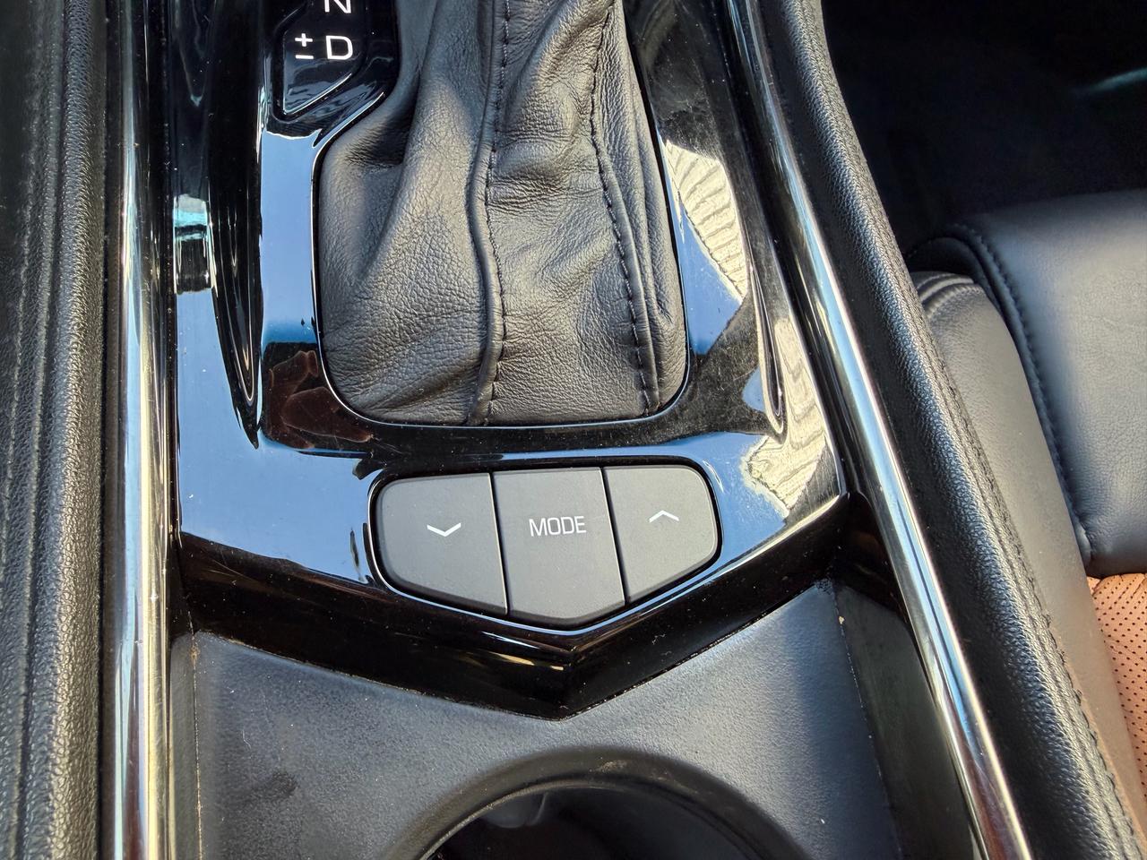 2016 Cadillac ATS-V ATS-V!!! AUTO, SUNROOF, BOSE AUDIO, TWO-TONE SEATS Photo