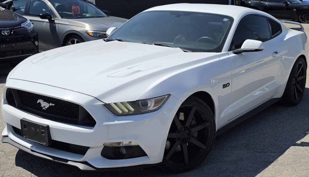 Used 2017 Ford Mustang GT PREMIUM / SHAKER / LEATHER / NAV / LOW KMS for sale in Cambridge, ON