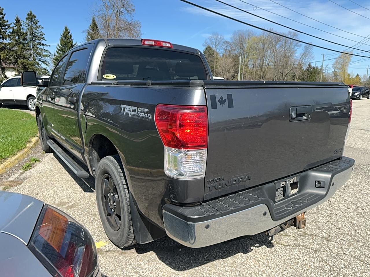 2011 Toyota Tundra SR5 Photo