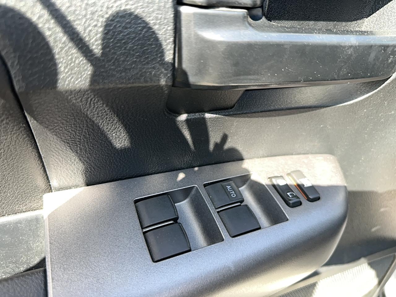 2011 Toyota Tundra SR5 Photo