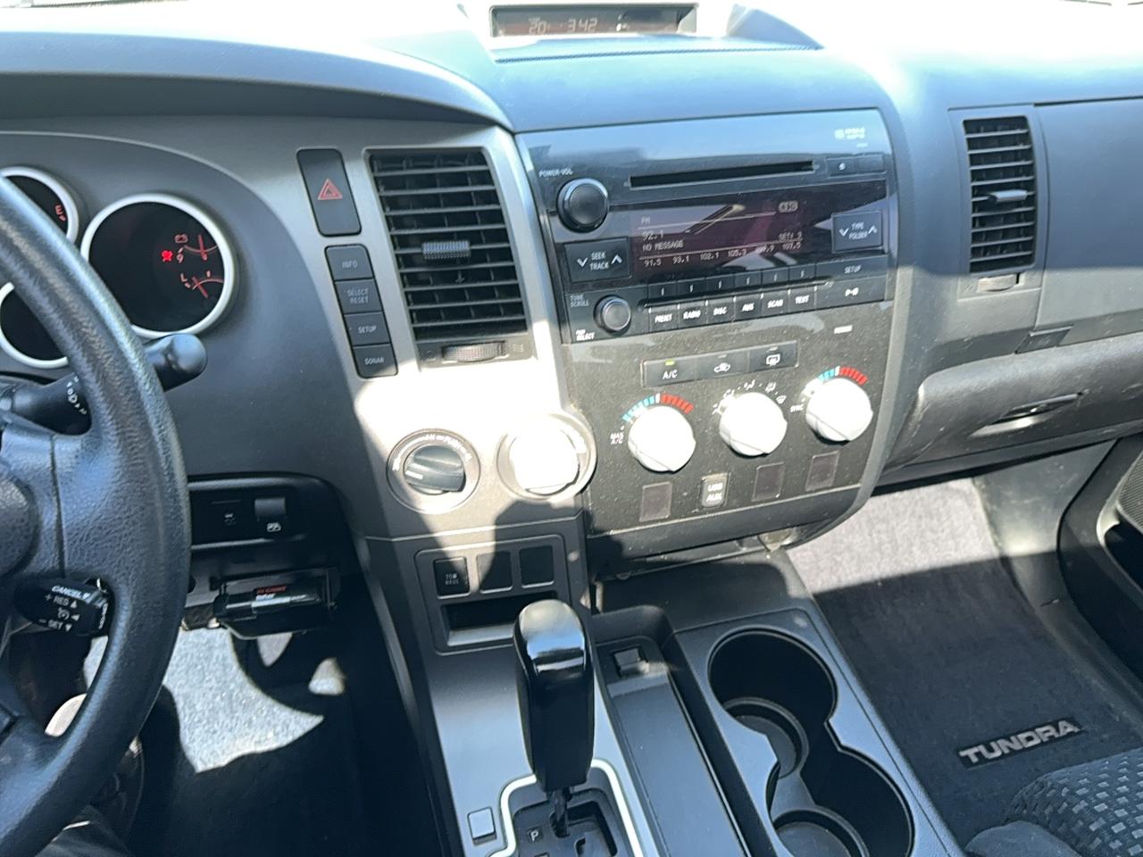 2011 Toyota Tundra SR5 Photo