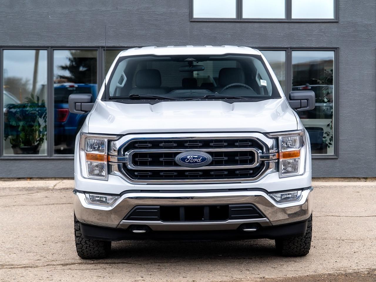 2021 Ford F-150 XLT Photo2
