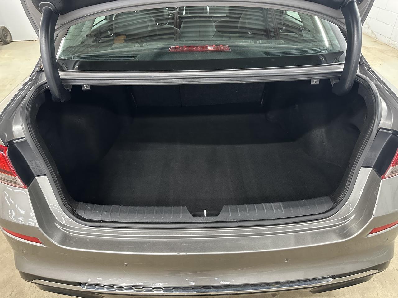 2019 Kia Optima SX TURBO Photo6
