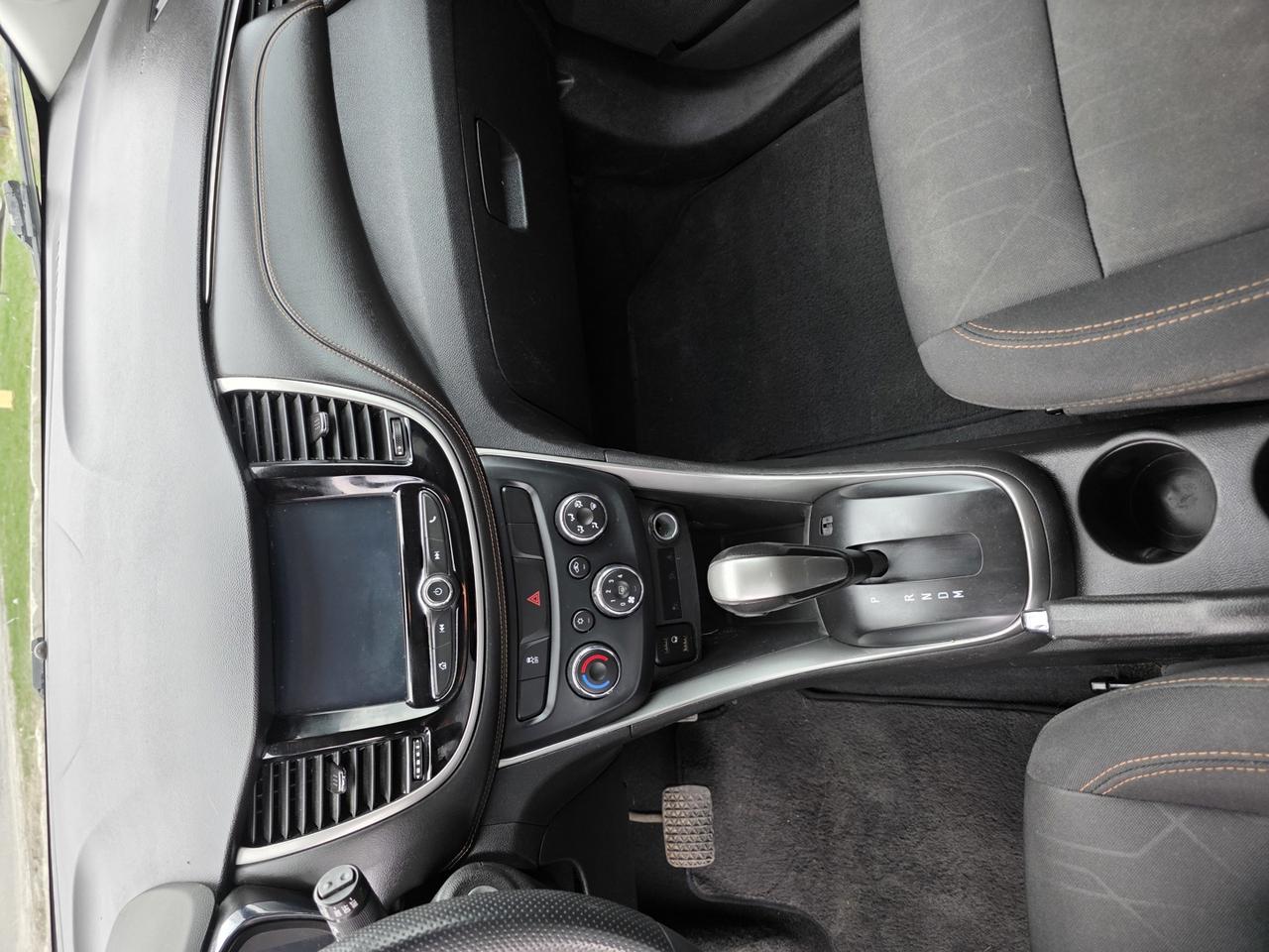 2017 Chevrolet Trax LT AWD Photo
