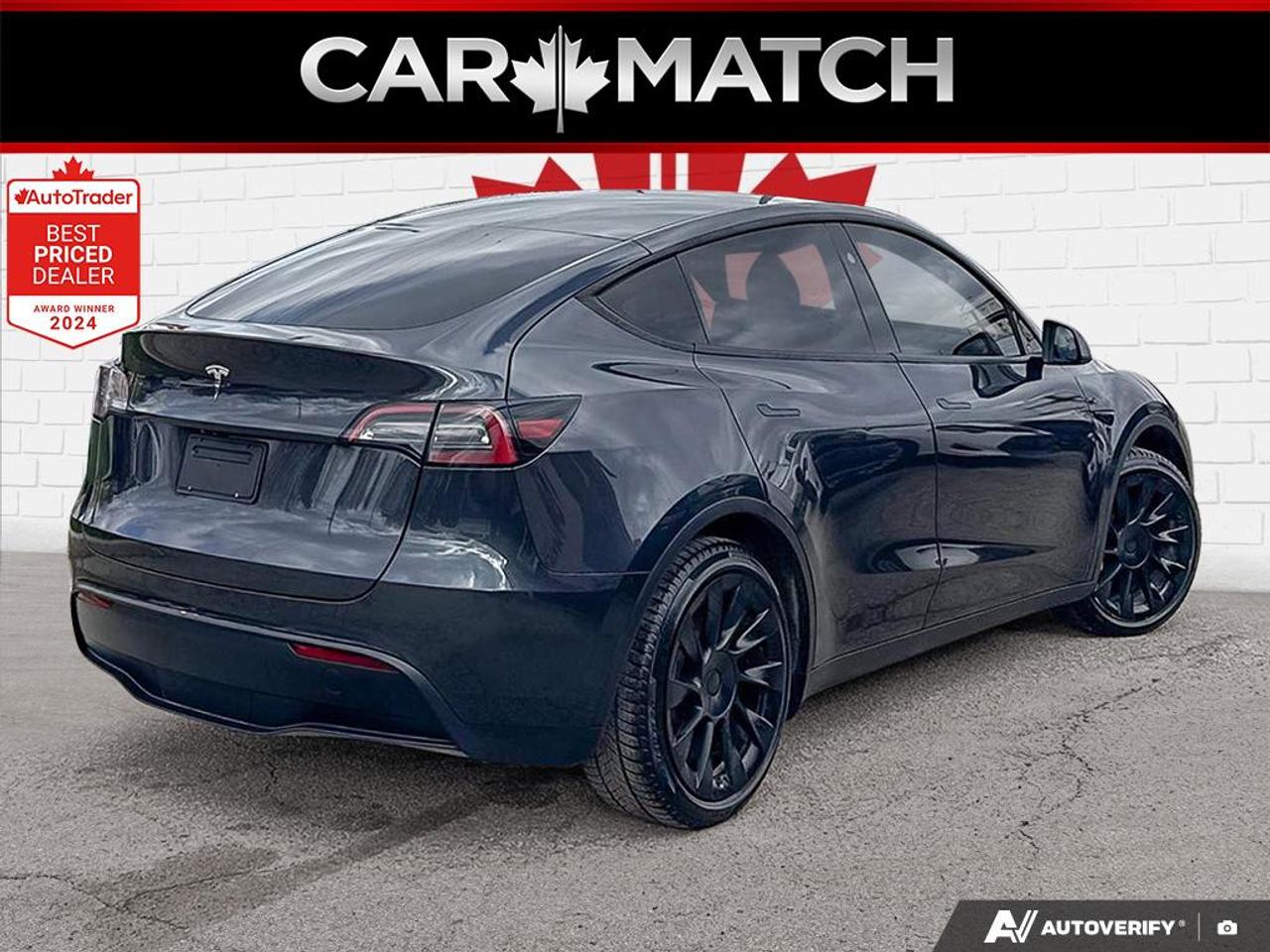 2024 Tesla Model Y MODEL Y / MOONROOF / LEATHER / NAV / HTD SEATS Photo3