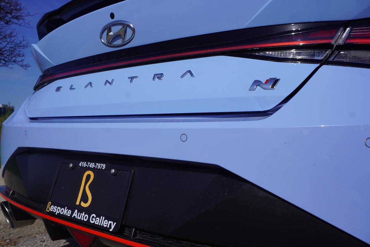 2022 Hyundai Elantra N / 1 OWNER / MANUAL / NAVIGATION / SUNROOF /LOCA Photo