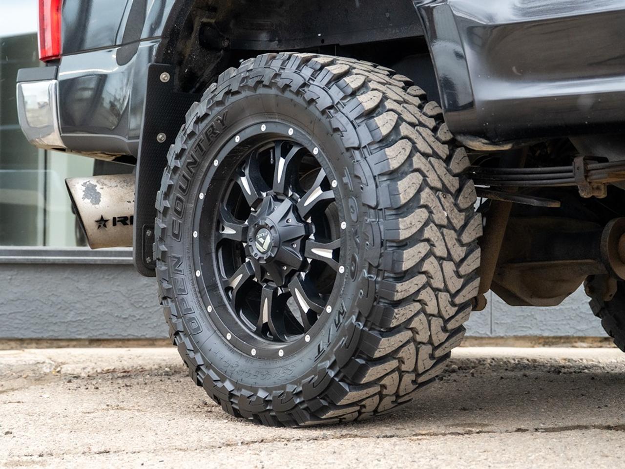 2018 Ford SUPER DUTY F-350 SRW XLT 4WD Crew Cab LIFT/RIMS/TIRES Photo25