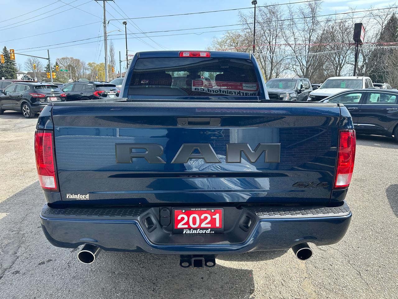 2021 RAM 1500 Classic Express4x4Crew HEMI HTD-Cloth CarPlay RvCam Remote Photo3