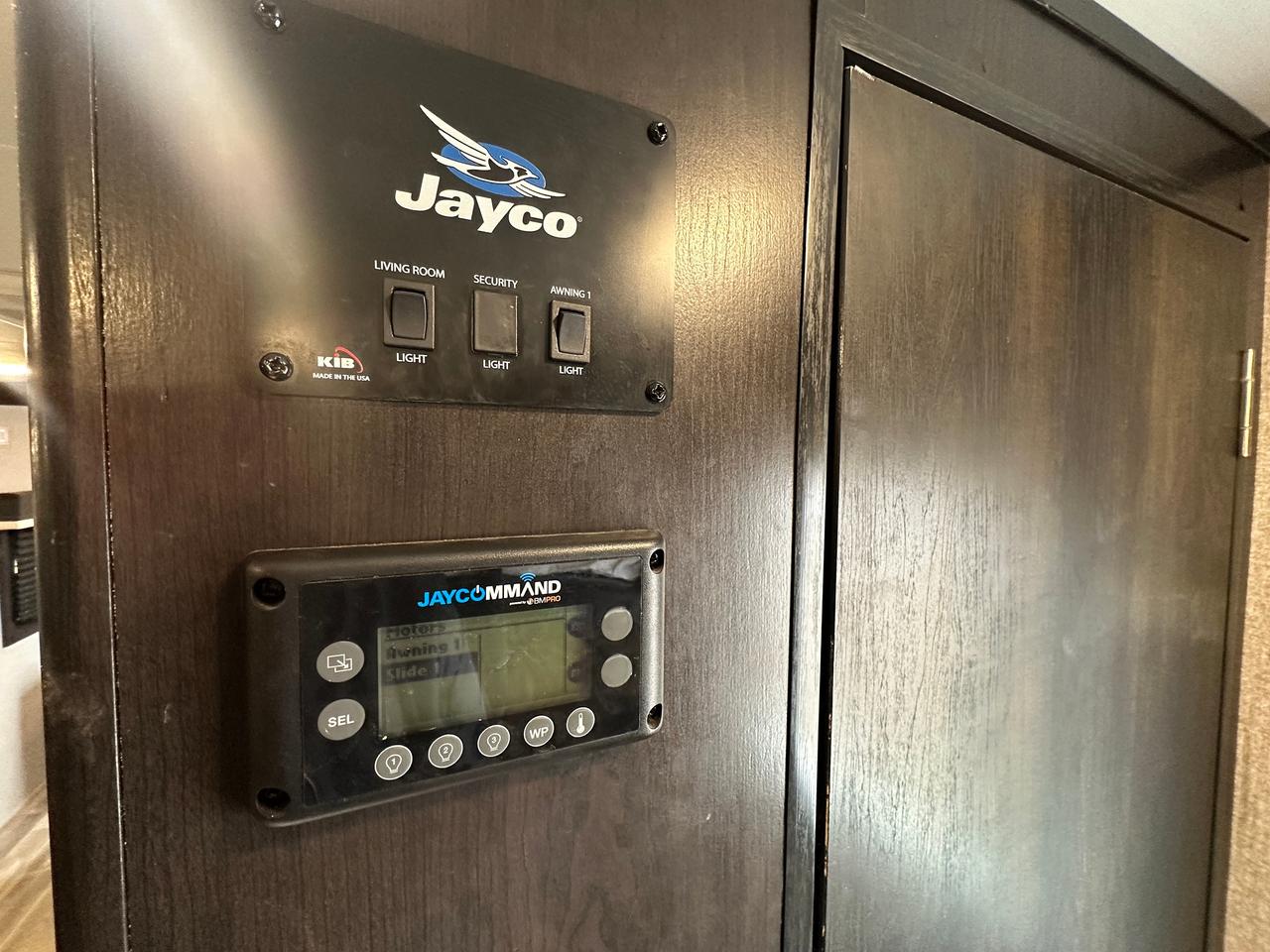 2021 Jayco Jay Feather 24BH 