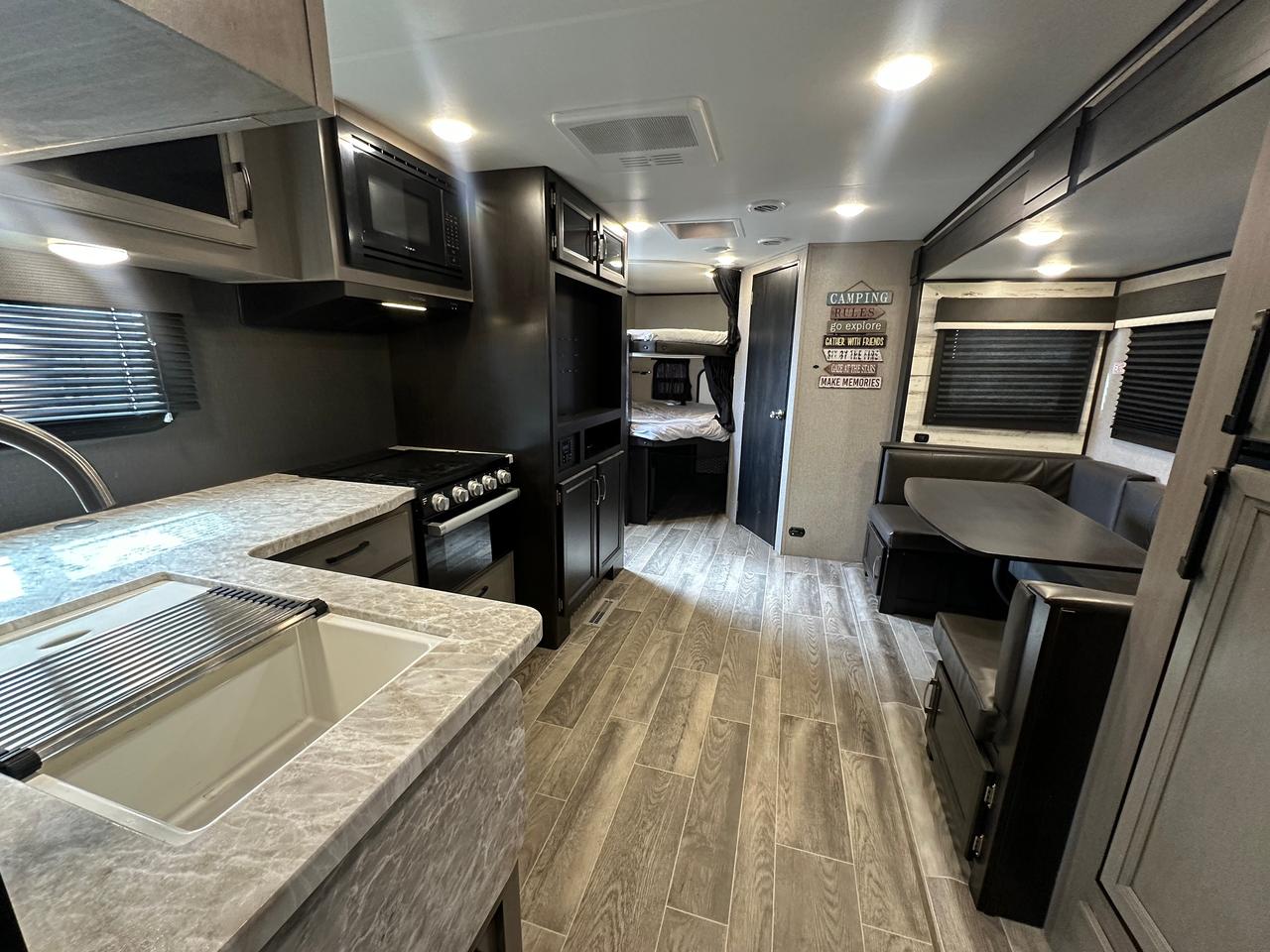 2021 Jayco Jay Feather 24BH 