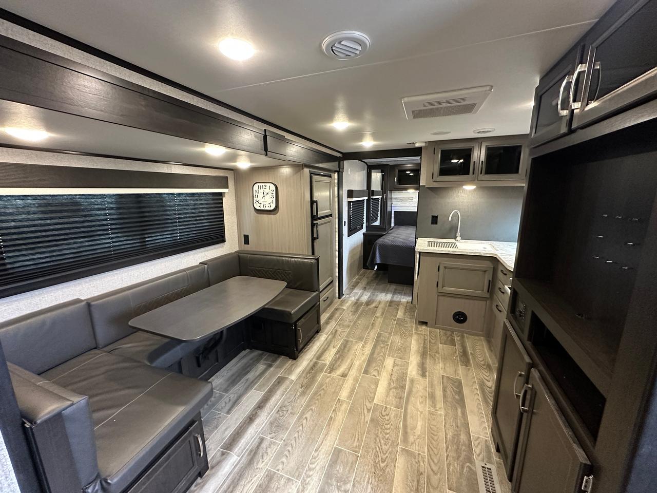2021 Jayco Jay Feather 24BH 