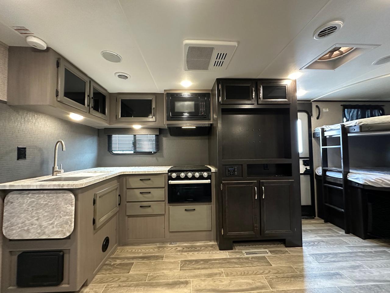 2021 Jayco Jay Feather 24BH 