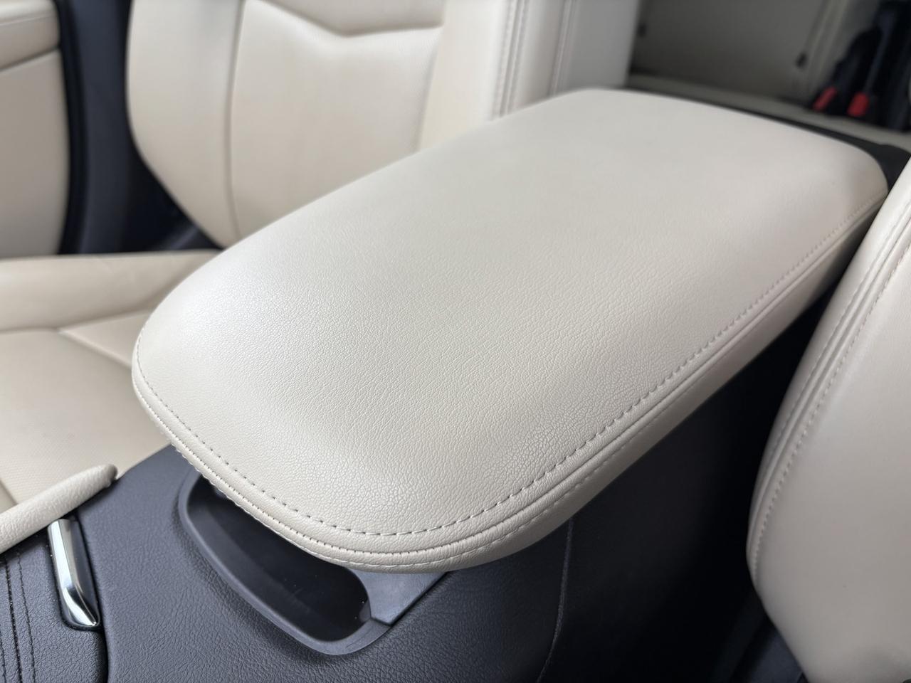 2019 Cadillac XT5 Luxury AWD ~CLEAN CARFAX~3.6 L~ Photo