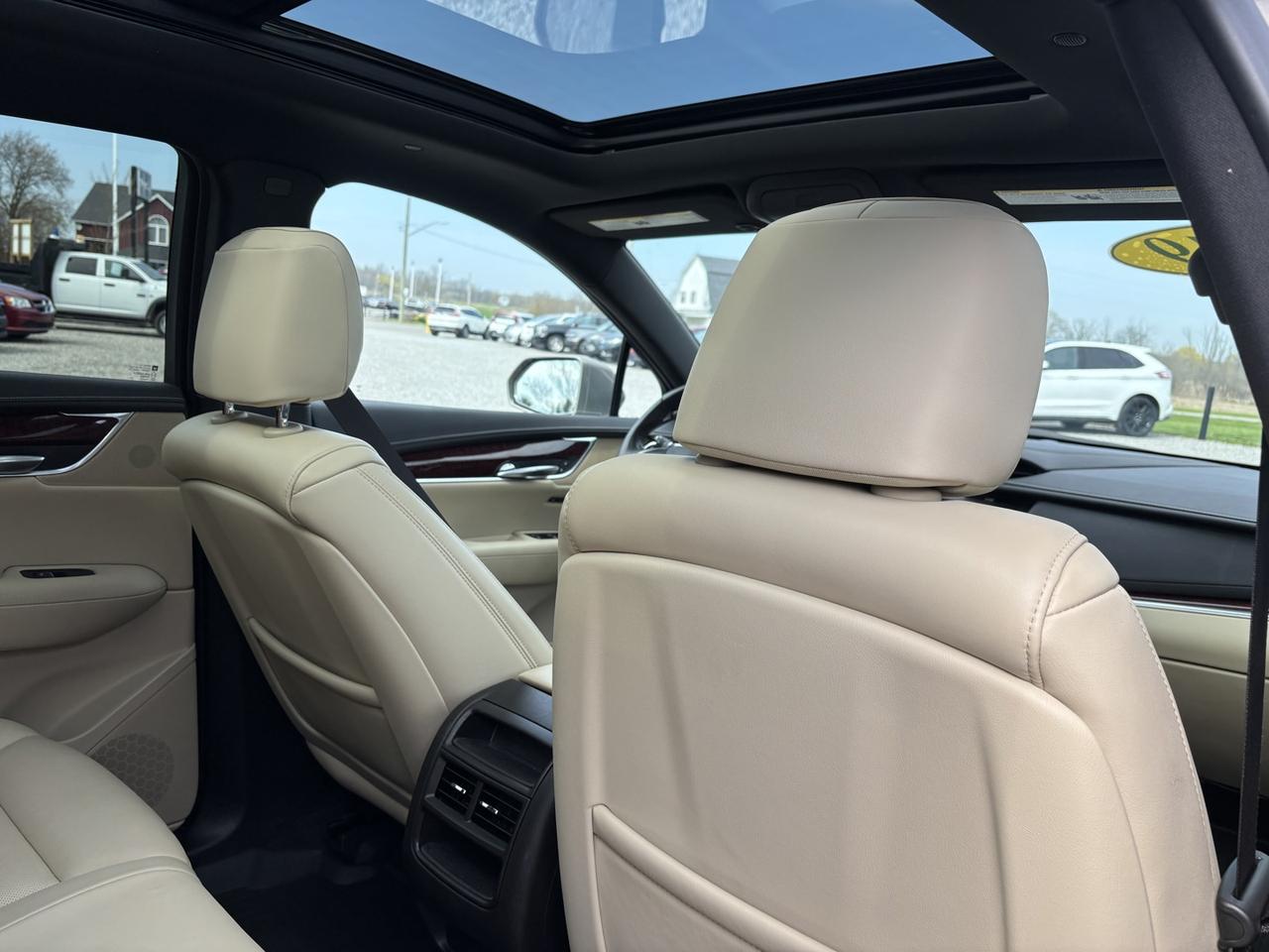 2019 Cadillac XT5 Luxury AWD ~CLEAN CARFAX~3.6 L~ Photo