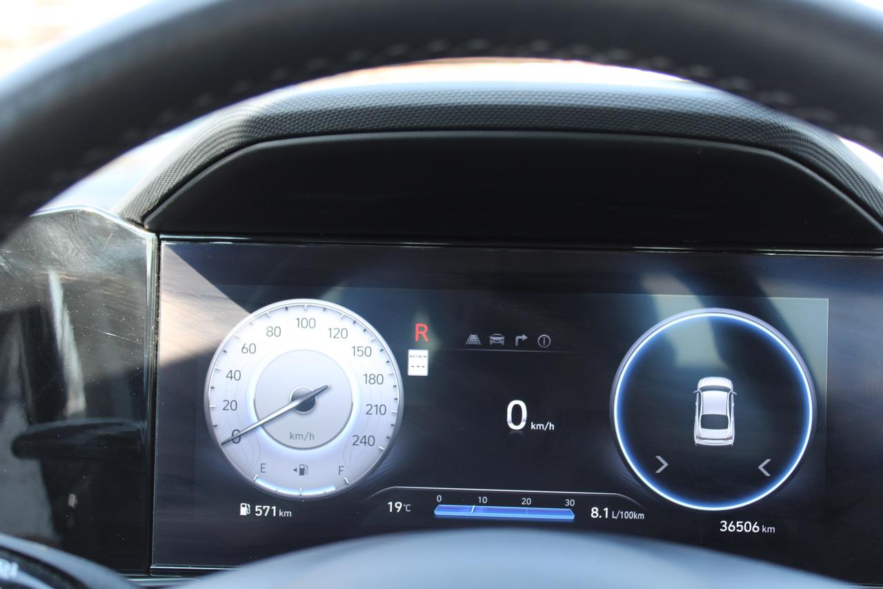 2024 Hyundai Elantra Preferred IVT w/Tech Pkg Photo